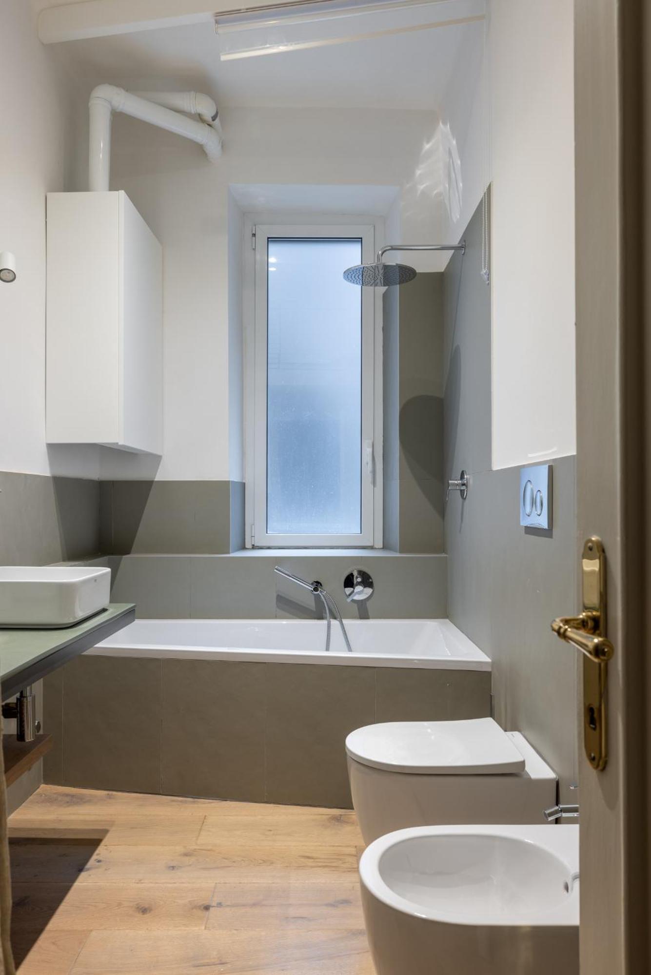 Urban Chic 2 Bedroom Vatican Escape Apartment Rom