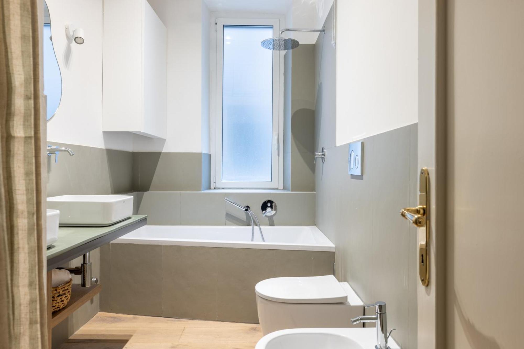 Urban Chic 2 Bedroom Vatican Escape Rom